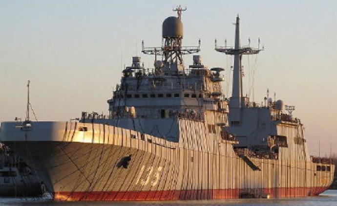 俄海军第二艘“伊万·格连”级大型登陆舰再次进行海试