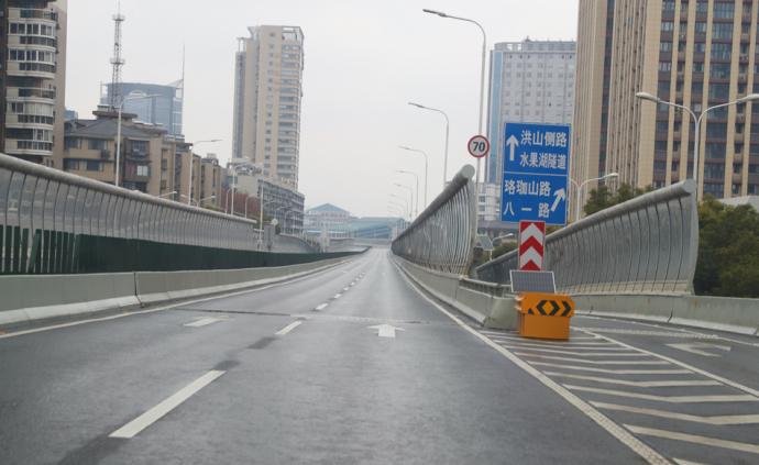 高清图集｜机动车禁行首日，武汉中心城区街头即景