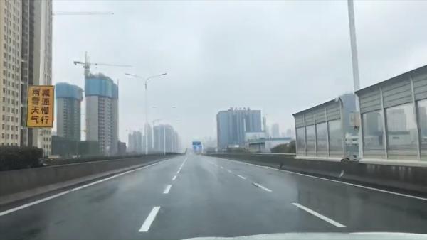武汉鄂州城区已禁行，未经允许不得上路