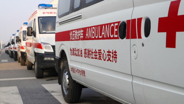 星夜兼程，25辆负压救护车抵达武汉