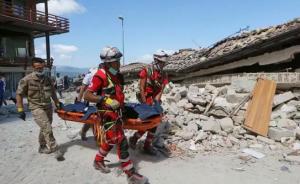 意大利地震遇难人数已升至247人，尚无中国公民伤亡报告
