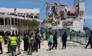 视频｜索马里首都摩加迪沙总统府旁发生爆炸，暂无人员伤亡