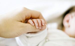 卫计委：人工授精试管婴儿将免查生育证明，百万夫妇因此受益