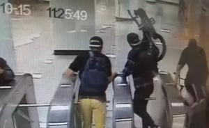 3名外籍男子扛自行车逃票进上海地铁站，还用英语骂人被劝离