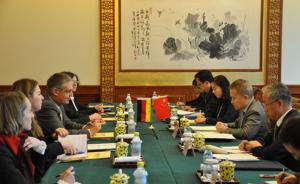 外交部部长助理刘海星与德国外交部国务秘书举行政治磋商