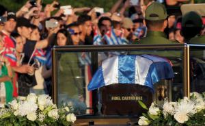 直击｜永别之日，无语凝噎：古巴民众含泪送别卡斯特罗