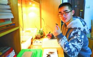 武汉一大学生4年养昆虫万余只，写日记晒图片吸引千名粉丝 