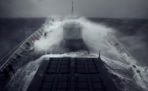 中国海警舰船编队12月11日在钓鱼岛领海巡航：本月第二次