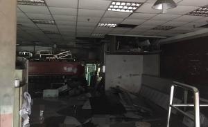 上海一门店板材倾压4人死亡，“抽钢板时货架钢板全滑落”