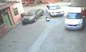 视频｜一天两起！深圳龙华汽车转弯时碾死路上玩耍的孩子