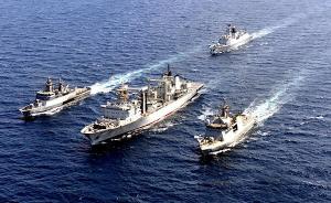 中国海军护航编队驱离两批疑似海盗目标：警告并发射爆震弹