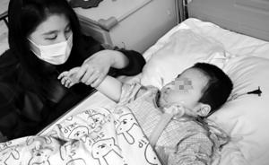 河南“情夫虐童案”受害女童今日手术，已昏迷一年多
