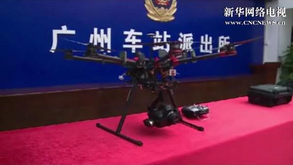 排爆机器人出动确保广州站春运安全