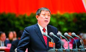 杨雄辞去上海市长职务，全体人大代表热烈鼓掌向杨雄致敬！