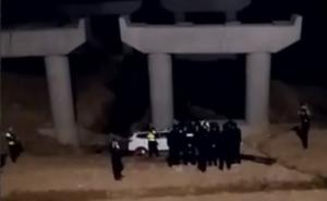 安徽六安越野车坠桥5死2伤，事发大桥正施工