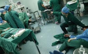 58岁医生累倒在手术室：已不是第一次，当天连做7台手术
