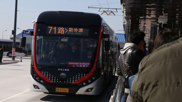 上海延安路中运量公交开始联调联试