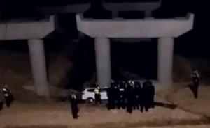 安徽六安一越野车坠桥5死2伤，交警认定司机与施工方同责
