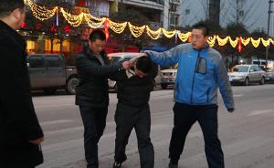 重庆反扒民警为春节防扒支招：贵重品放在自己拿都麻烦的地方