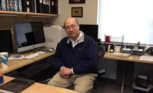 麻省理工华人终身教授最年轻纪录保持者既非钱学森，也非张锋