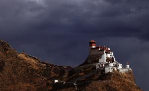 “飞阅”西藏第一座宫殿