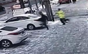 司機無牌行車還毒駕,拖行交警400米