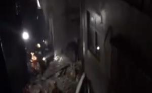 视频丨温州瑞安深夜煤气爆炸致2间民房倒塌，被困者1人获救