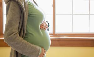 广州卫计委回应“再婚生育细则难产大月孕妇拟引产”：正核实