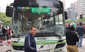 上海静安一公交车冲上人行道1人死亡，系避让自行车所致