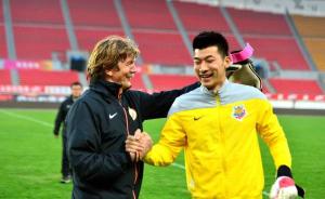 他为中国足球培养了几代门将，自己却无法扑出病魔的最后一击