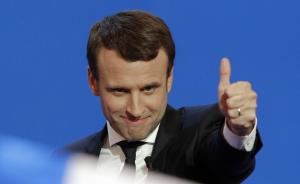 法国总统奥朗德发表电视讲话：支持马克龙，认同其价值观