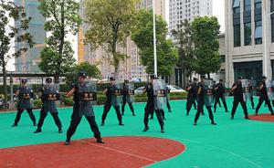 扬中警方回应“市人民医院民警打人”：未打人，有执法记录仪