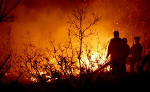 大兴安岭毕拉河森林火灾面积已达五千公顷，南北各7千米火线