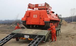 4辆特种装甲车投放内蒙古毕拉河北大河林场灭火一线