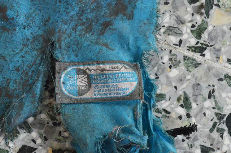 2.2017年5月25日讯，英国警方24日公布曼彻斯特爆炸案嫌犯现场作案工具的照片，图为嫌犯使用的蓝色背包。