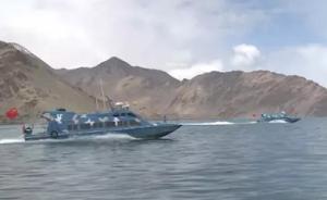 西藏班公湖近半年的冰封期结束，阿里“西海舰队”下水试航
