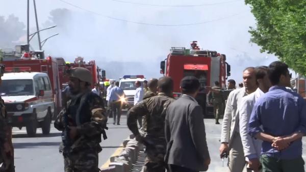 阿富汗喀布尔使馆区爆炸80死350伤