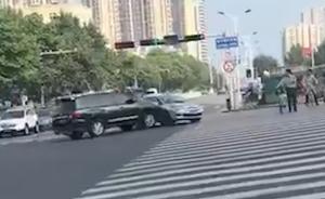 青岛冲撞打砸汽车案:系抢劫银行抵押车