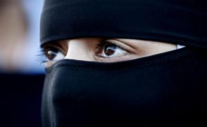 挪威将禁止在校内戴面具面纱等覆盖脸部的服饰，口罩可戴
