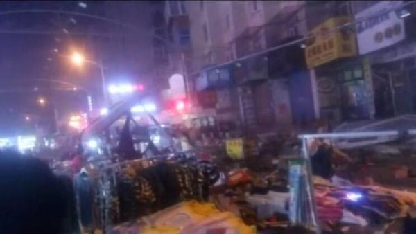 锦州夜市商铺煤气罐闪爆11人伤