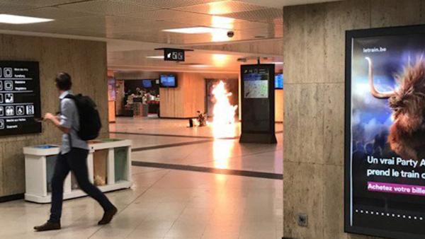 布鲁塞尔车站爆炸为恐袭，疑犯被击毙