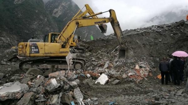 茂县垮塌：46户农民被埋141人失联