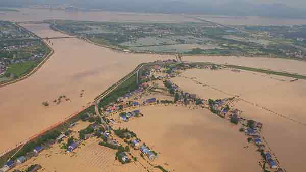 长江“一号洪水”，湖南四百万人受灾