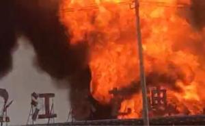 扬州一化工厂锅炉发生爆炸，现场火光冲天