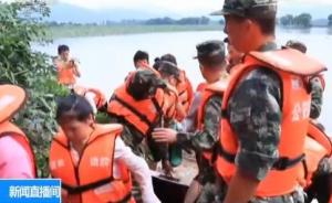 中朝边境强降雨致稳成岛20名朝鲜人被困，吉林边防官兵施救