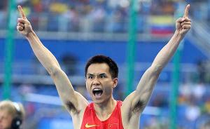 脚踝扭伤、疼痛难忍……但他为中国三级跳收获首枚奥运奖牌