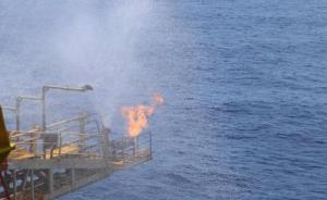 南海可燃冰试采创纪录背后：蓝鲸1号抗12级台风作业不中断