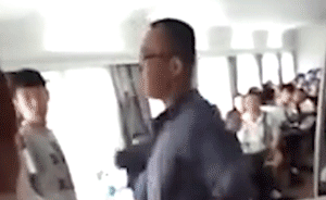 抢餐桌扇哭乘务员男子系兰铁职工,被拘