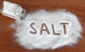 男子销售不含碘食盐被公诉，检察机关：足以造成严重食物中毒