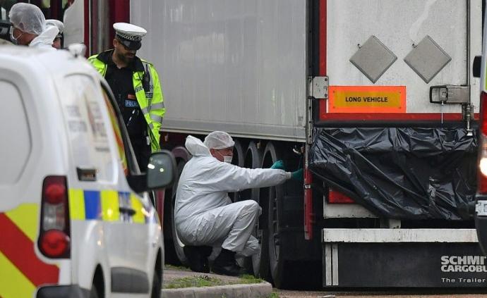 英国死亡货车案尸检结果：39人死于窒息缺氧和体温过高